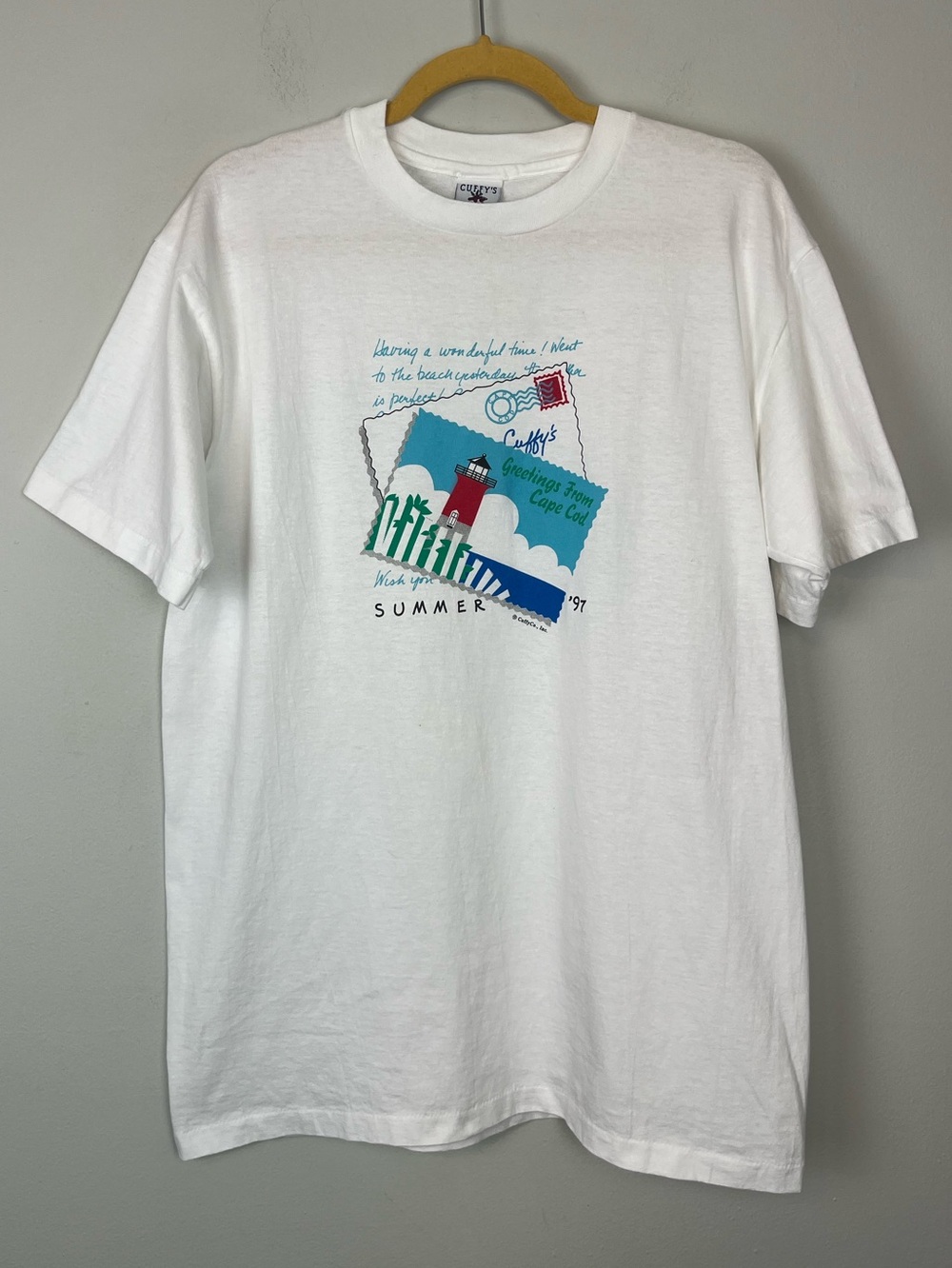 Vintage Cuffy’s LARGE Single Stitch Seamless “Greetings From Cape Cod” Y2K White